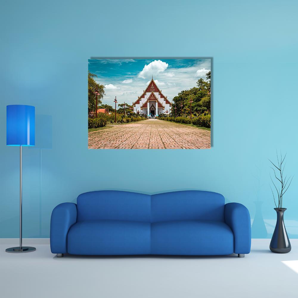 Thai Buddhist Temple Canvas Wall Art-1 Piece-Gallery Wrap-48" x 32"-Tiaracle