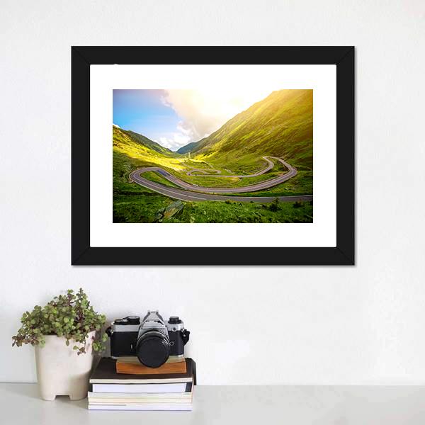 Transfagarasan Winding Road Canvas Wall Art-1 Piece-Framed Print-20" x 16"-Tiaracle