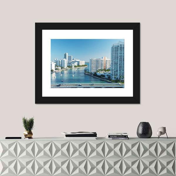 Venetian Way And Miami Beach Canvas Wall Art-1 Piece-Framed Print-20" x 16"-Tiaracle