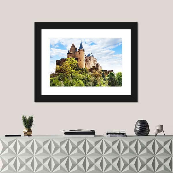 Vianden Castle Fortifications Canvas Wall Art-1 Piece-Framed Print-20" x 16"-Tiaracle