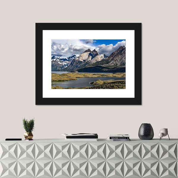 View Of Los Cuernos And Lago Nordenskjold Canvas Wall Art-1 Piece-Framed Print-20" x 16"-Tiaracle