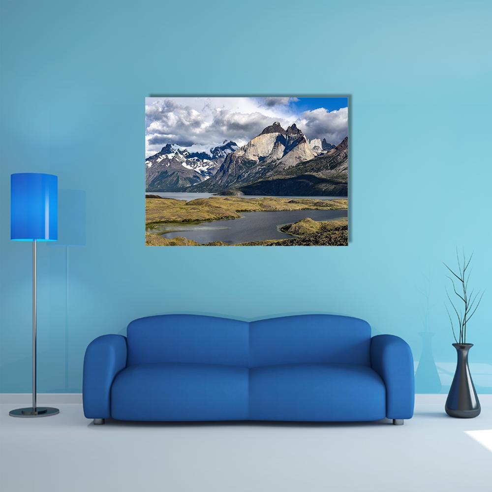 View Of Los Cuernos And Lago Nordenskjold Canvas Wall Art-1 Piece-Gallery Wrap-48" x 32"-Tiaracle