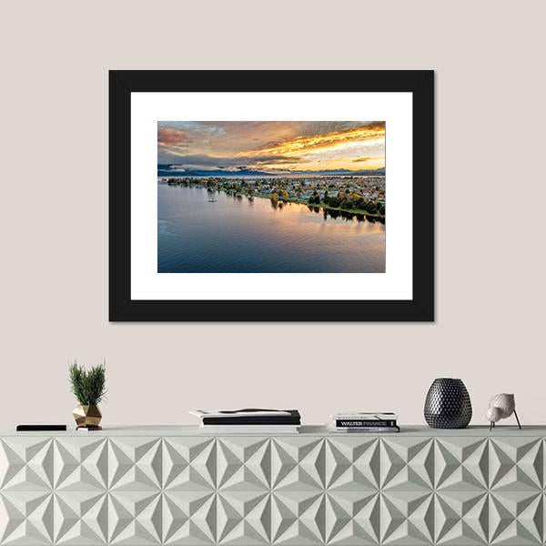View Of Te Anau Lake Canvas Wall Art-1 Piece-Framed Print-20" x 16"-Tiaracle