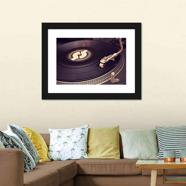 Vinyl Player Canvas Wall Art-1 Piece-Framed Print-20" x 16"-Tiaracle