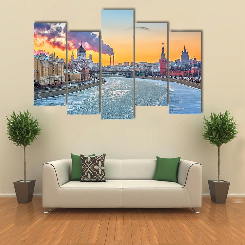 Winter In Moscow Canvas Wall Art-5 Pop-Gallery Wrap-47" x 32"-Tiaracle