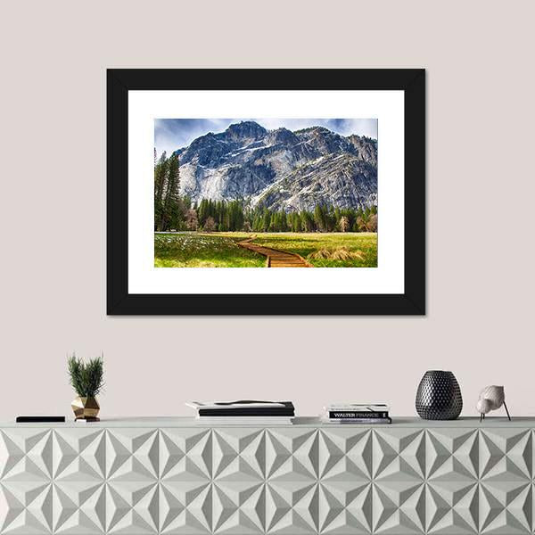 Yosemite National Park Canvas Wall Art-1 Piece-Framed Print-20" x 16"-Tiaracle