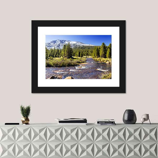 Yosemite National Park In California Canvas Wall Art-1 Piece-Framed Print-20" x 16"-Tiaracle